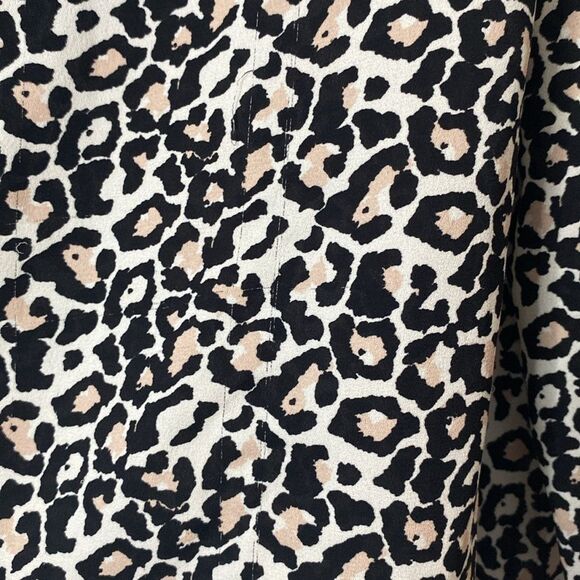Loft Animal Print Long Sleeve Button Up Blouse Top Size Small - Picture 7 of 8